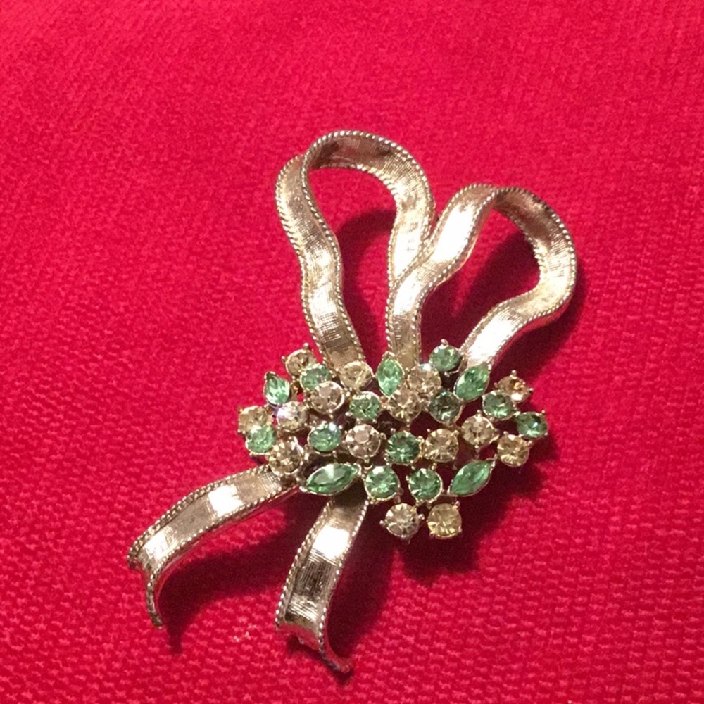 Ribbon Brooch with Rhinestones